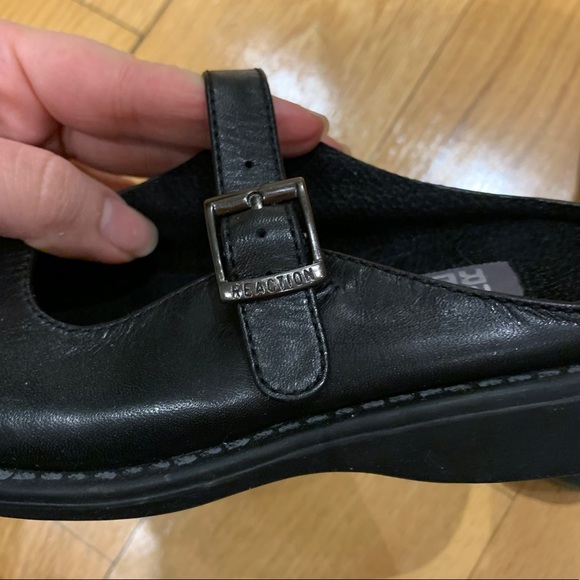 Kenneth Cole Reaction Kids Leather Slip On Shoes - Picture 2 of 8